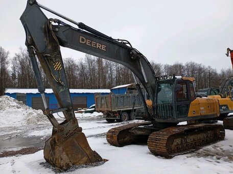 2018 John Deere E260LC, жёлтый, 6627200 рублей, вид 1