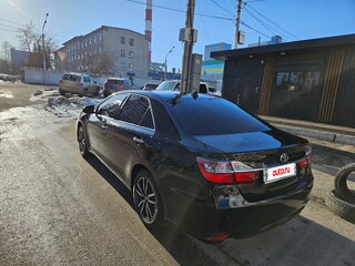 2017 Toyota Camry VII (XV50) Рестайлинг 2, чёрный, 2420000 рублей, вид 2