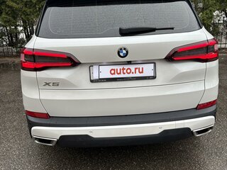 2021 BMW X5 25d IV (G05/G18), белый, 6900000 рублей, вид 2