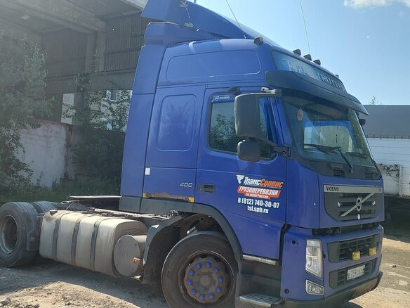 2010 Volvo FM, синий - вид 2