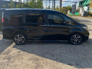 2016 Honda Stepwgn Spada V, чёрный, 2250000 рублей, вид 3