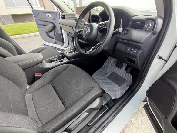 2024 Honda Vezel II, белый, 2710000 рублей - вид 12