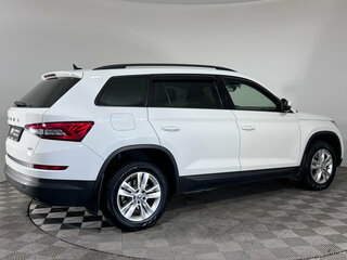 2019 Skoda Kodiaq I, белый, 2399000 рублей, вид 5
