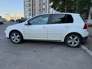 2008 Volkswagen Golf V, белый, 850000 рублей, вид 3