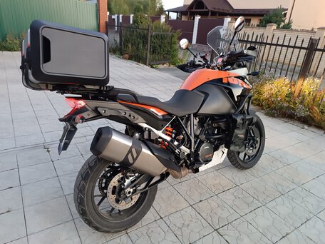 2015 KTM 1050 Adventure, чёрный, 810000 рублей, вид 3