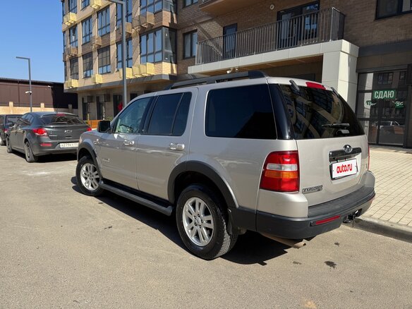 2007 Ford Explorer IV, серебристый, 1350000 рублей - вид 9