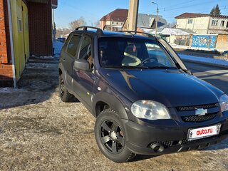 2016 Chevrolet Niva I Рестайлинг, коричневый, 570000 рублей, вид 4