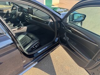 2018 BMW 5 серии M550d xDrive VII (G30/G31/G38), чёрный, 5800000 рублей, вид 5