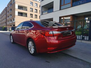 2016 Lexus ES 200 VI Рестайлинг, красный, 2500000 рублей, вид 5