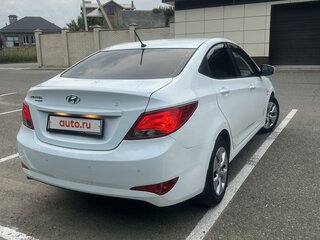 2016 Hyundai Solaris I Рестайлинг, белый, 1250000 рублей, вид 3