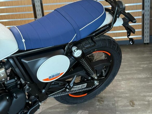 2026 Royal Enfield Bear 650, белый, 728000 рублей - вид 11