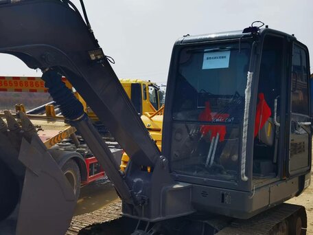 2022 Volvo EC, чёрный, 4160000 рублей, вид 2