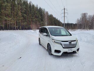 2020 Honda Stepwgn Spada V Рестайлинг, белый, 2350000 рублей, вид 5