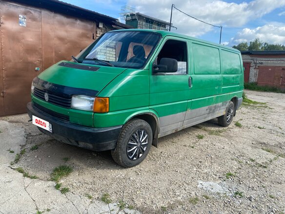 1992 Volkswagen Transporter T4, зелёный, 320000 рублей