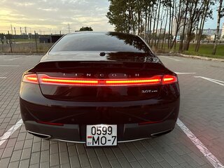 2019 Lincoln MKZ II Рестайлинг, чёрный, 1899999 рублей, вид 3