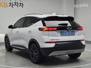 2023 Chevrolet Trax II, белый, 2000000 рублей, вид 2