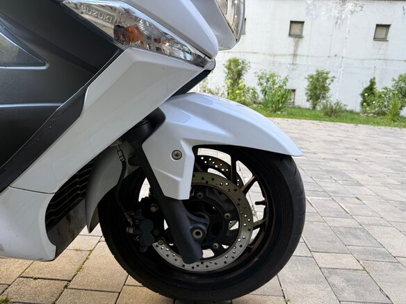 2018 Suzuki Burgman (SkyWave) 400, белый, 385000 рублей - вид 15