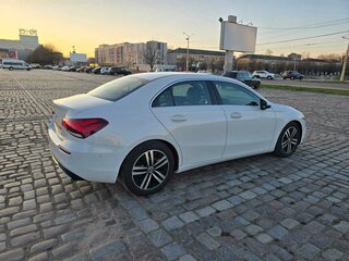 2022 Mercedes-Benz A-Класс 180 IV (W177), белый, 2650000 рублей, вид 3