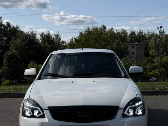 2012 Lada (ВАЗ) Priora I, белый, 300000 рублей - вид 4
