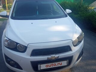 2013 Chevrolet Aveo II, белый, 600000 рублей, вид 2