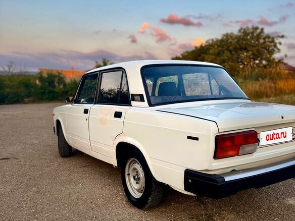 2008 Lada (ВАЗ) 2107, белый, 200000 рублей - вид 9