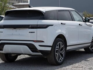 2026 Land Rover Range Rover Evoque II Рестайлинг, белый, 4900000 рублей, вид 2