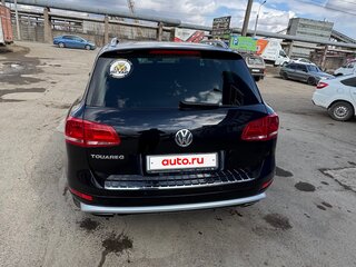2014 Volkswagen Touareg II, чёрный, 3399999 рублей, вид 4