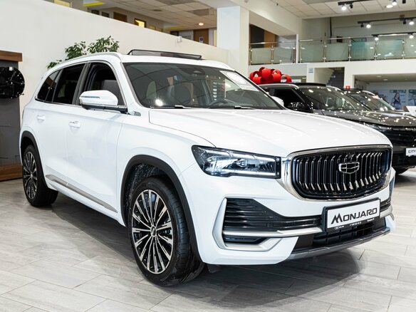 2026 Geely Monjaro, белый - вид 2