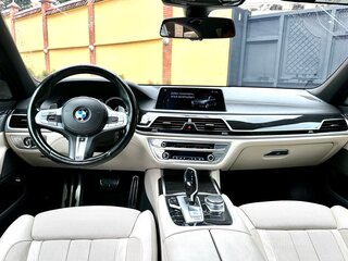 2017 BMW 7 серии 730i VI (G11/G12), белый, 3890000 рублей, вид 4