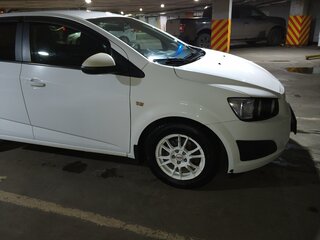 2012 Chevrolet Aveo II, белый, 600000 рублей, вид 2