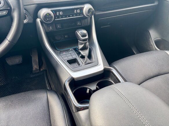 2020 Toyota RAV4 V (XA50), синий, 2720000 рублей - вид 23