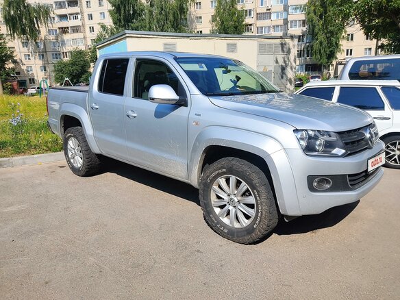 2013 Volkswagen Amarok I, серый, 1999999 рублей