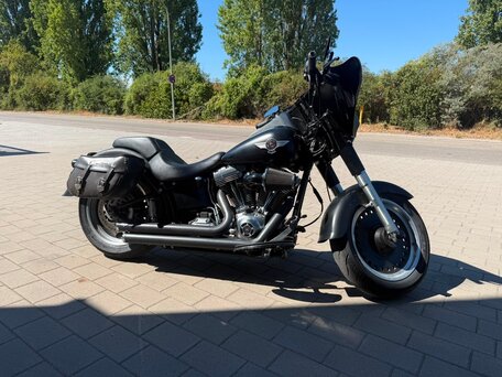 2010 Harley-Davidson Fat Boy, чёрный, 1540000 рублей, вид 4