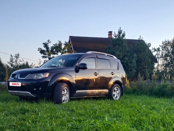 2007 Mitsubishi Outlander II, чёрный, 840000 рублей - вид 2