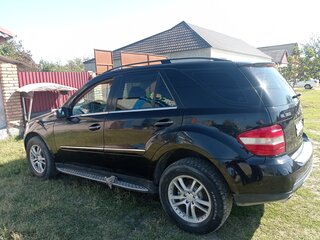 2007 Mercedes-Benz M-Класс 350 II (W164), чёрный, 1350000 рублей, вид 3