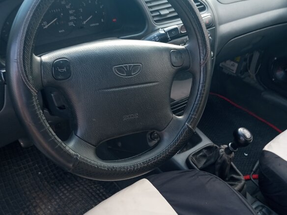 1999 Daewoo Lanos, серый, 120000 рублей - вид 3