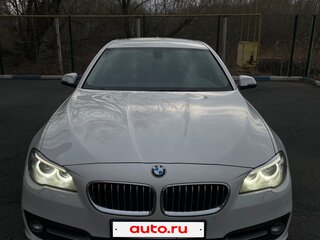 2013 BMW 5 серии 520i VI (F10/F11/F07), белый, 1850000 рублей, вид 2