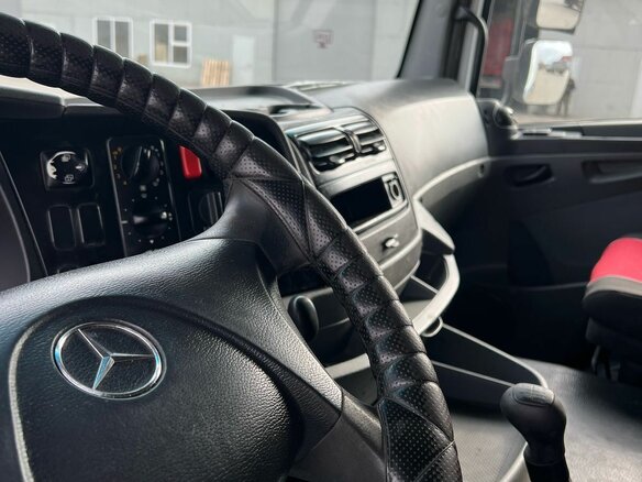 2006 Mercedes-Benz Axor, белый, 1300000 рублей - вид 4