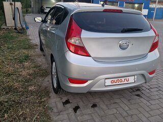 2012 Hyundai Solaris I, серебристый, 650000 рублей, вид 3