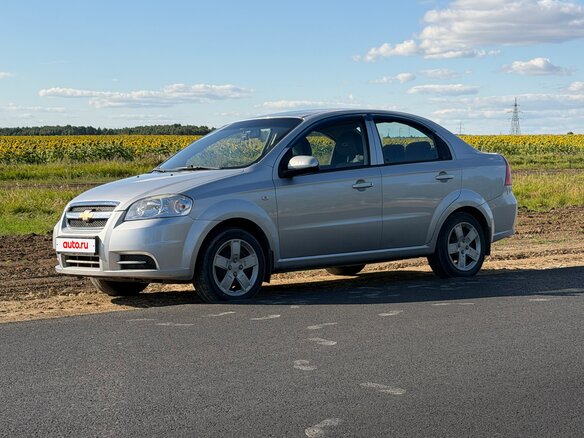 2010 Chevrolet Aveo I Рестайлинг, серебристый, 510000 рублей