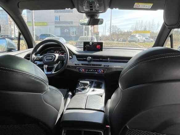 2017 Audi Q7 II (4M), белый, 4800000 рублей - вид 19
