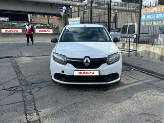 2014 Renault Logan II, белый, 500000 рублей, вид 2