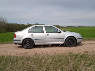 2000 Volkswagen Bora I, серебристый, 295500 рублей, вид 4