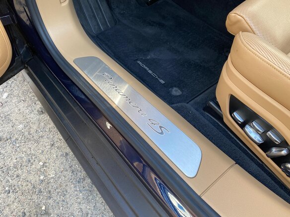 2018 Porsche Panamera 4S II, синий, 5900000 рублей - вид 13