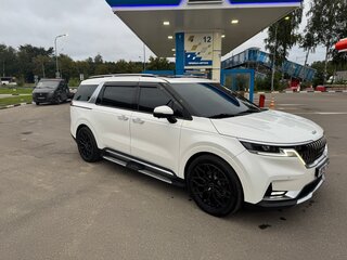 2020 Kia Carnival IV, белый, 3800000 рублей, вид 3
