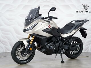 2025 Honda NT1100, золотистый, 1945000 рублей, вид 3
