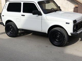 2011 Lada (ВАЗ) 2121 (4x4) I Рестайлинг, белый, 650000 рублей, вид 1