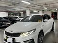 2018 Kia K5 II, белый, 1650000 рублей - вид 1