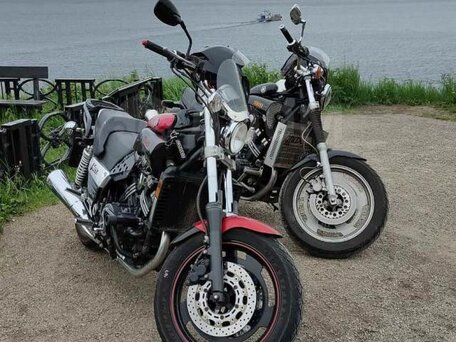 2004 Yamaha V-Max 1200, красный, 500000 рублей, вид 5