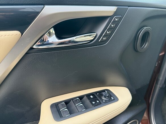 2021 Lexus RX 300 IV Рестайлинг, коричневый, 4350000 рублей - вид 13